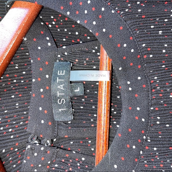 1.State Dot Print Pleated Halter Tank - Picture 4 of 4